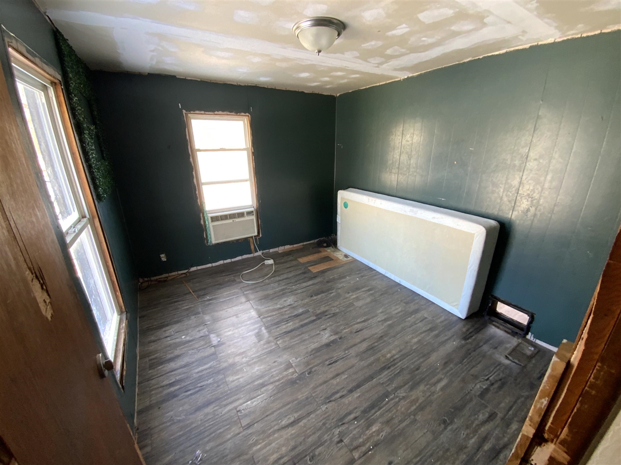 609 W Center Street, Albion, MI, 49224-1513