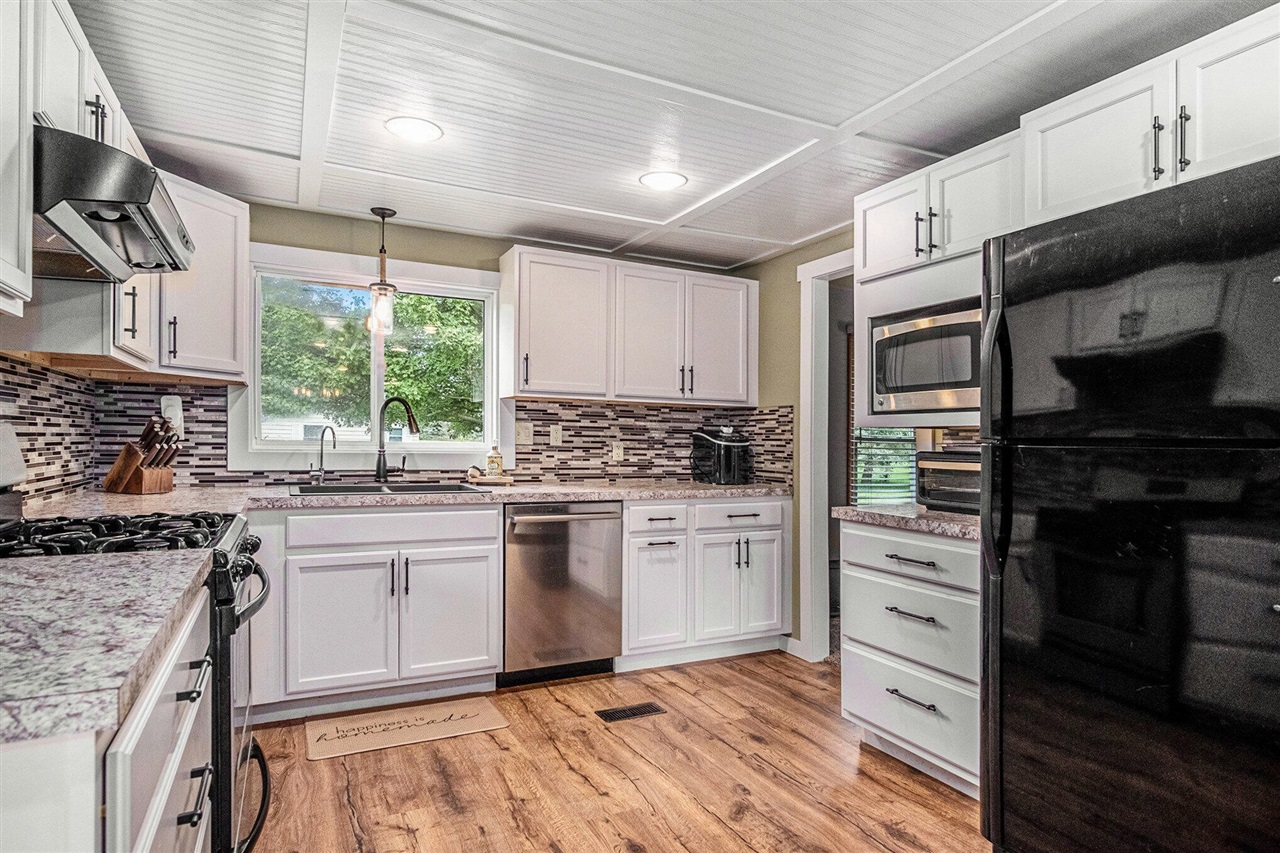 6939 Alden Nash Avenue, Alto, MI, 49302-9682