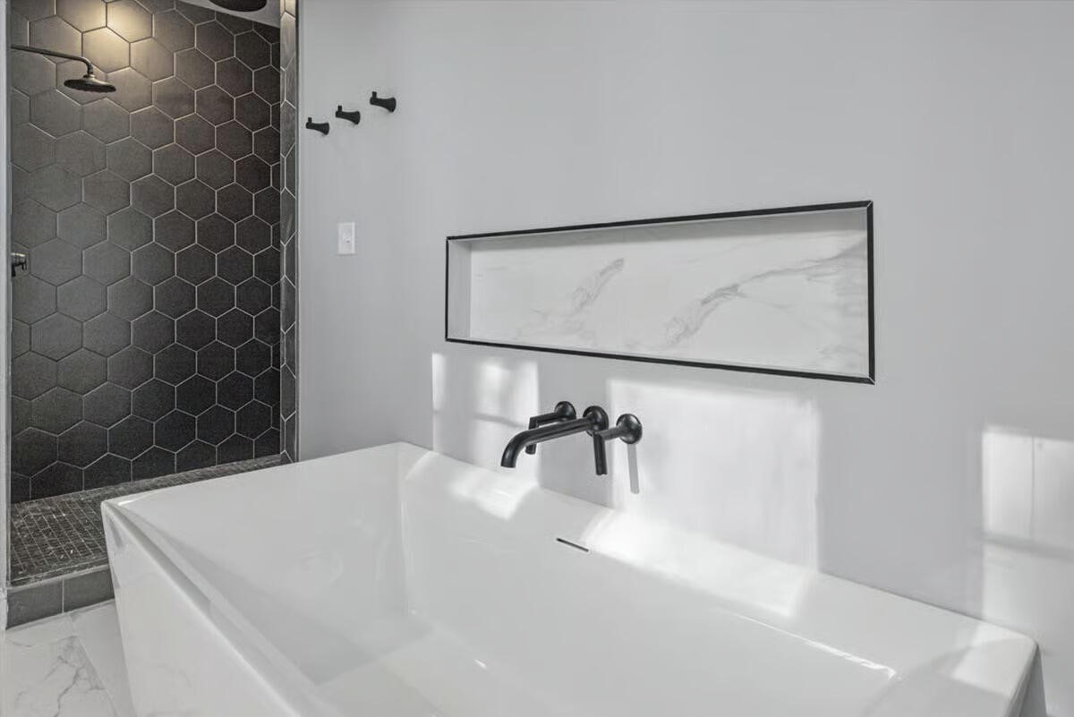 21445 N Dixboro Road, South Lyon, MI, 48178