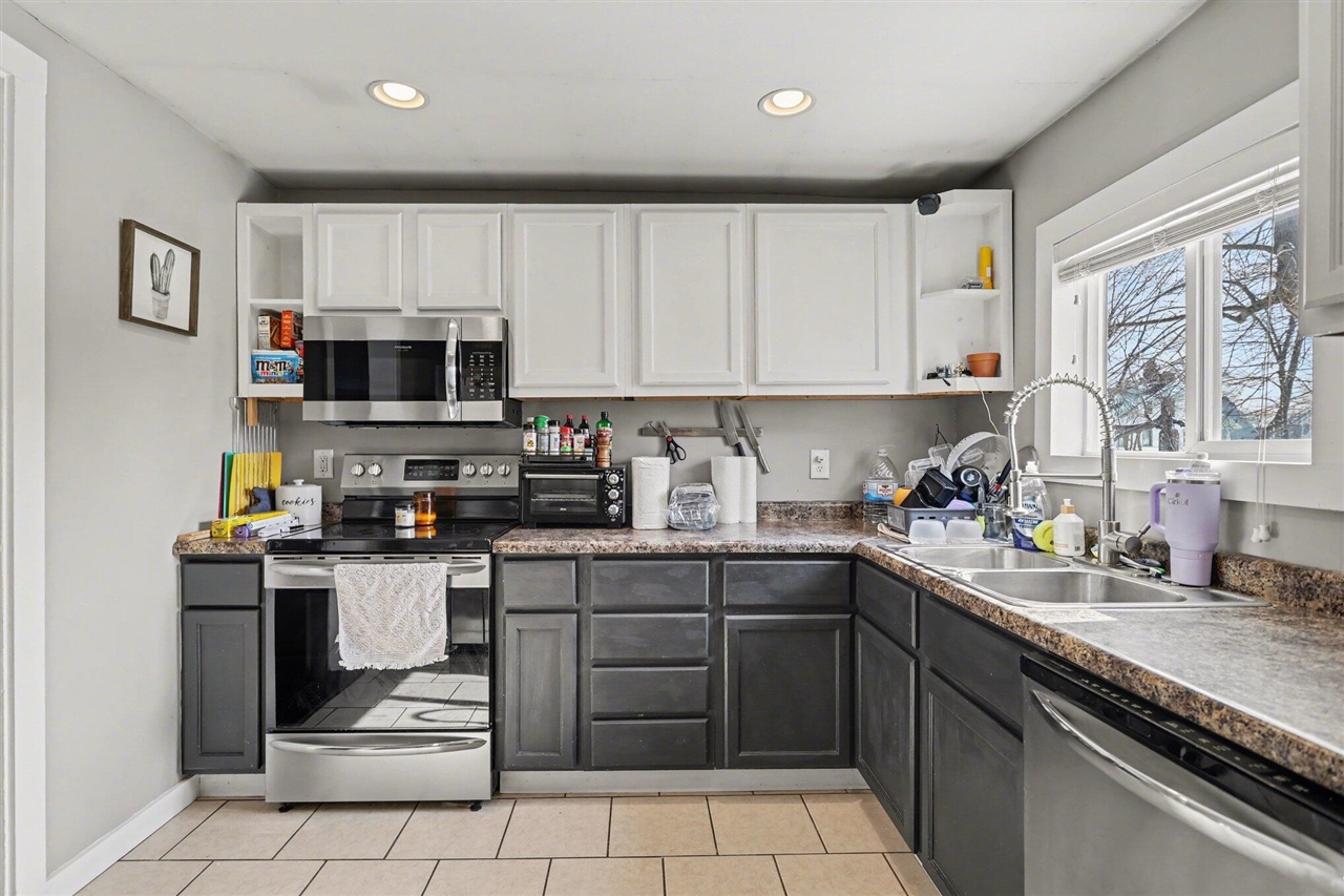 99 Winter Street, Battle Creek, MI, 49015-2127