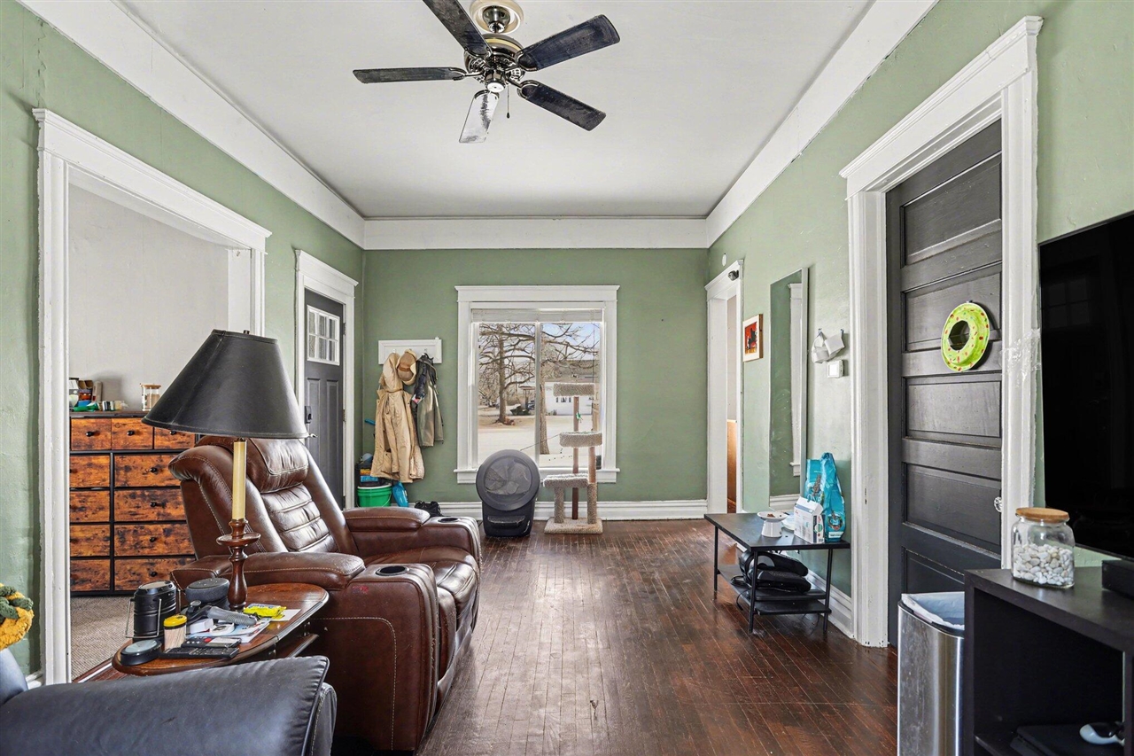 99 Winter Street, Battle Creek, MI, 49015-2127