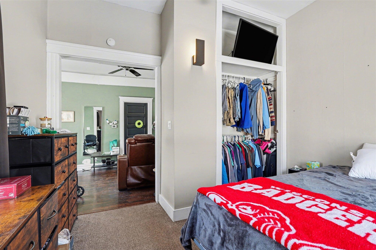 99 Winter Street, Battle Creek, MI, 49015-2127