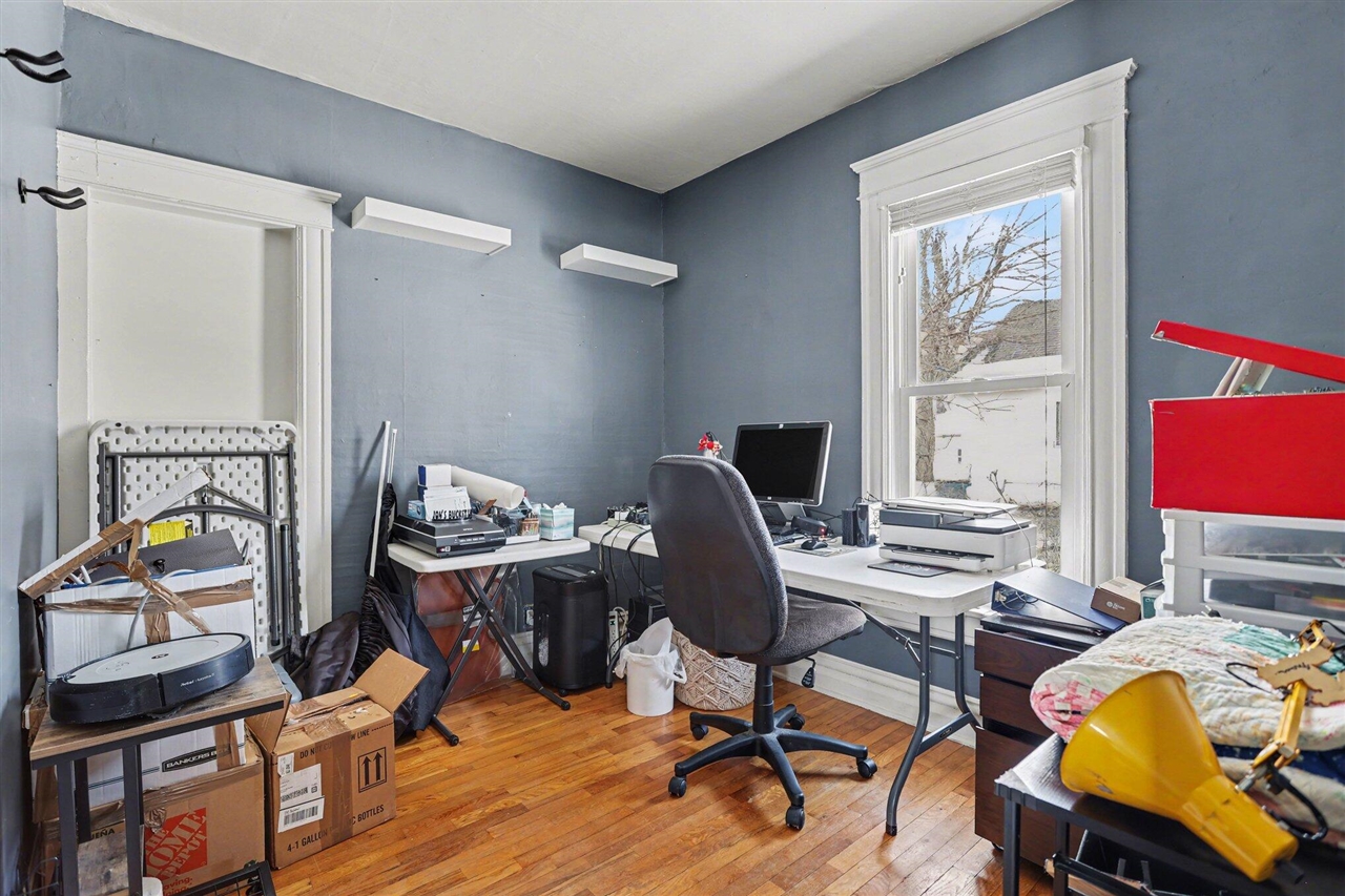 99 Winter Street, Battle Creek, MI, 49015-2127