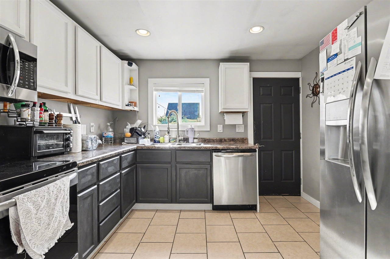 99 Winter Street, Battle Creek, MI, 49015-2127