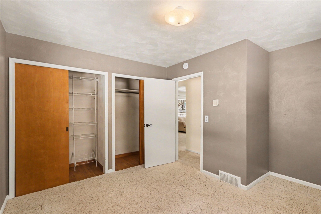 3928 Laird Avenue, Kalamazoo, MI, 49008-2761