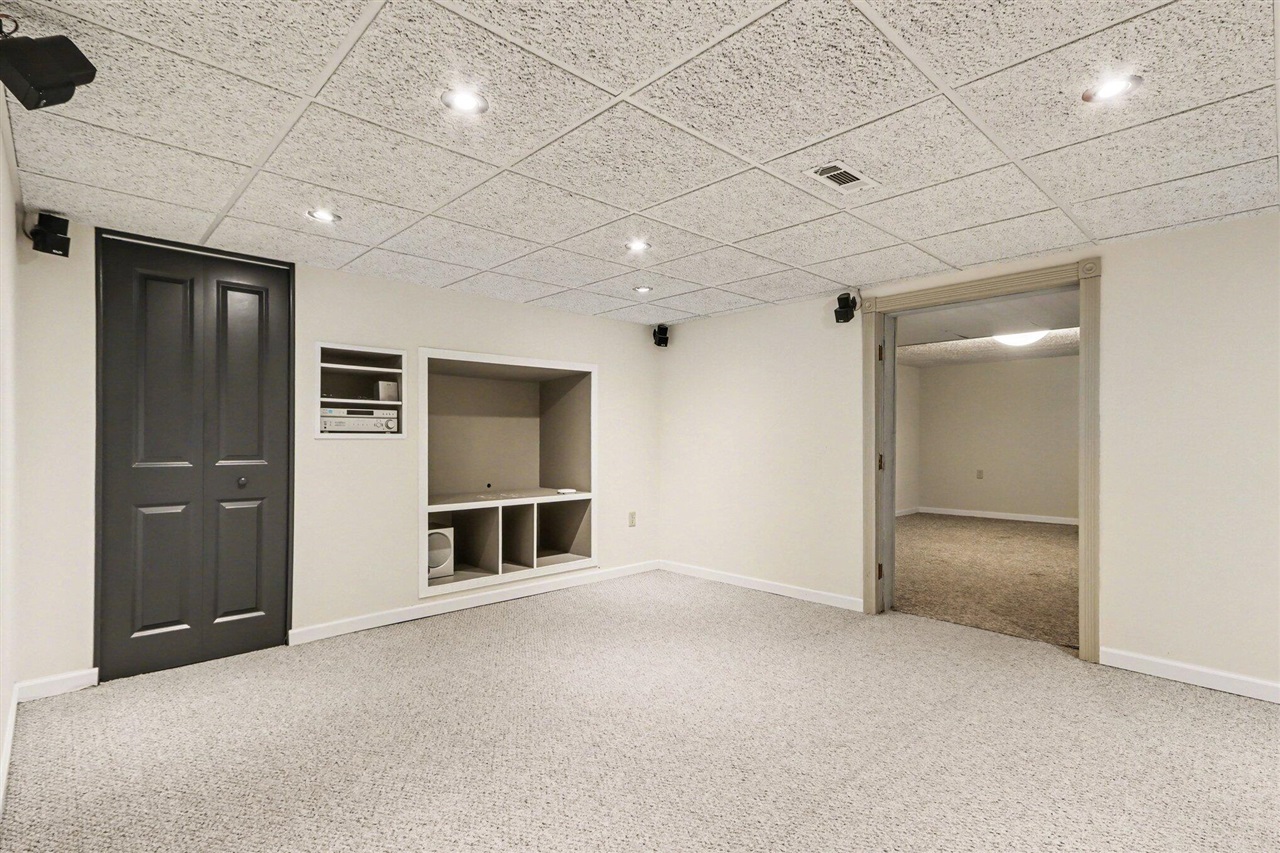 3928 Laird Avenue, Kalamazoo, MI, 49008-2761