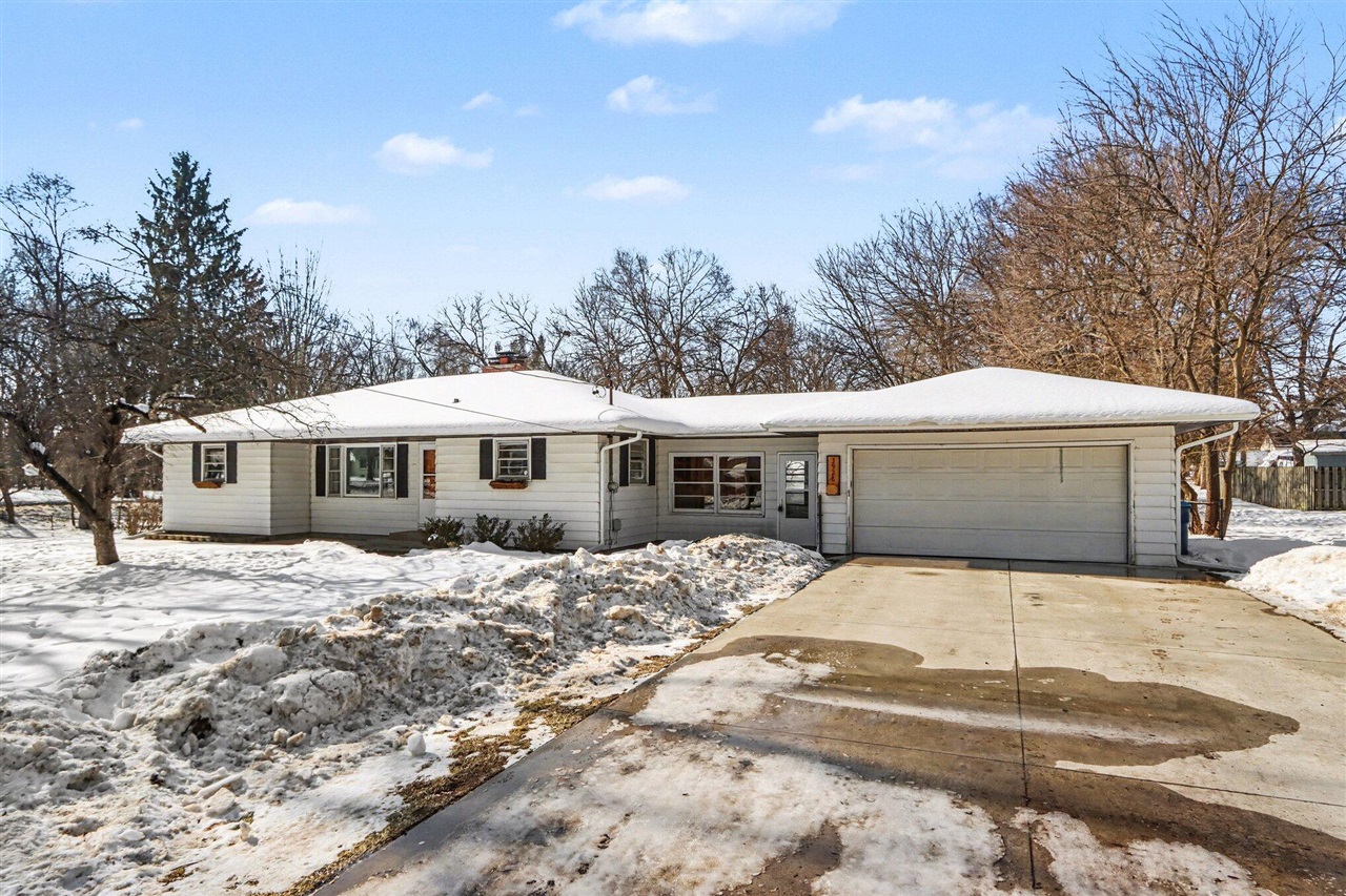 3928 Laird Avenue, Kalamazoo, MI, 49008-2761