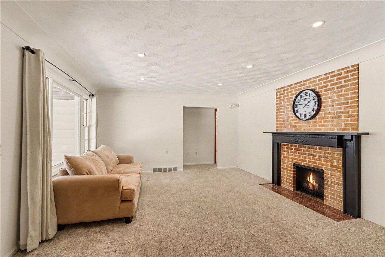 3928 Laird Avenue, Kalamazoo, MI, 49008-2761