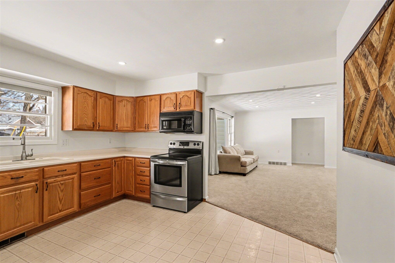 3928 Laird Avenue, Kalamazoo, MI, 49008-2761