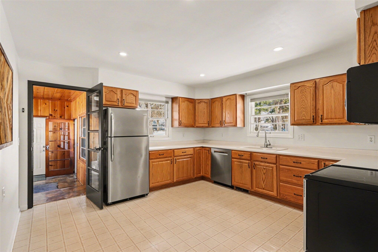 3928 Laird Avenue, Kalamazoo, MI, 49008-2761