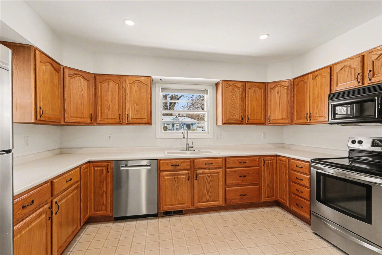 3928 Laird Avenue, Kalamazoo, MI, 49008-2761