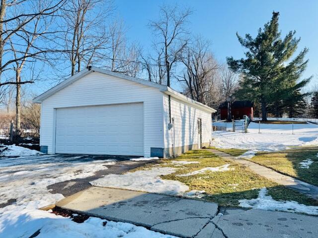 440 E Francis Street, Nashville, MI, 49073-9236