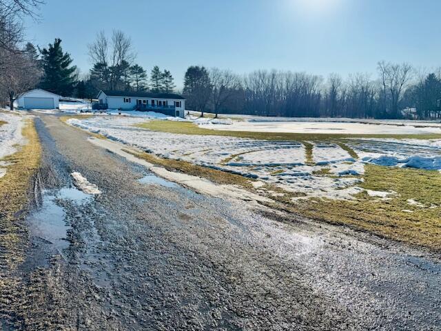 440 E Francis Street, Nashville, MI, 49073-9236