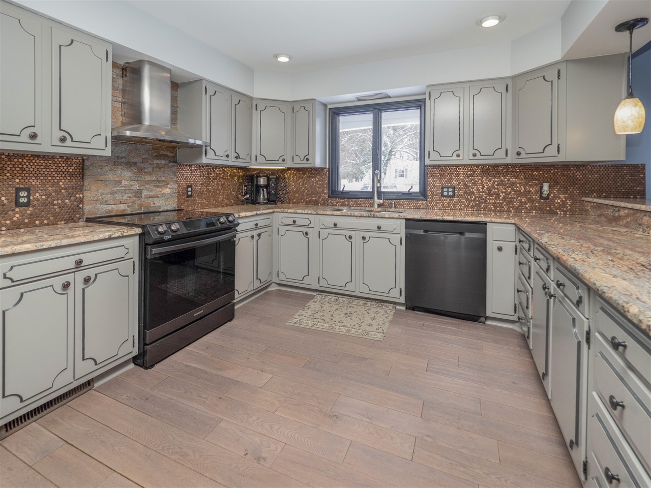 2134 Sycamore Lane, Kalamazoo, MI, 49008-2032