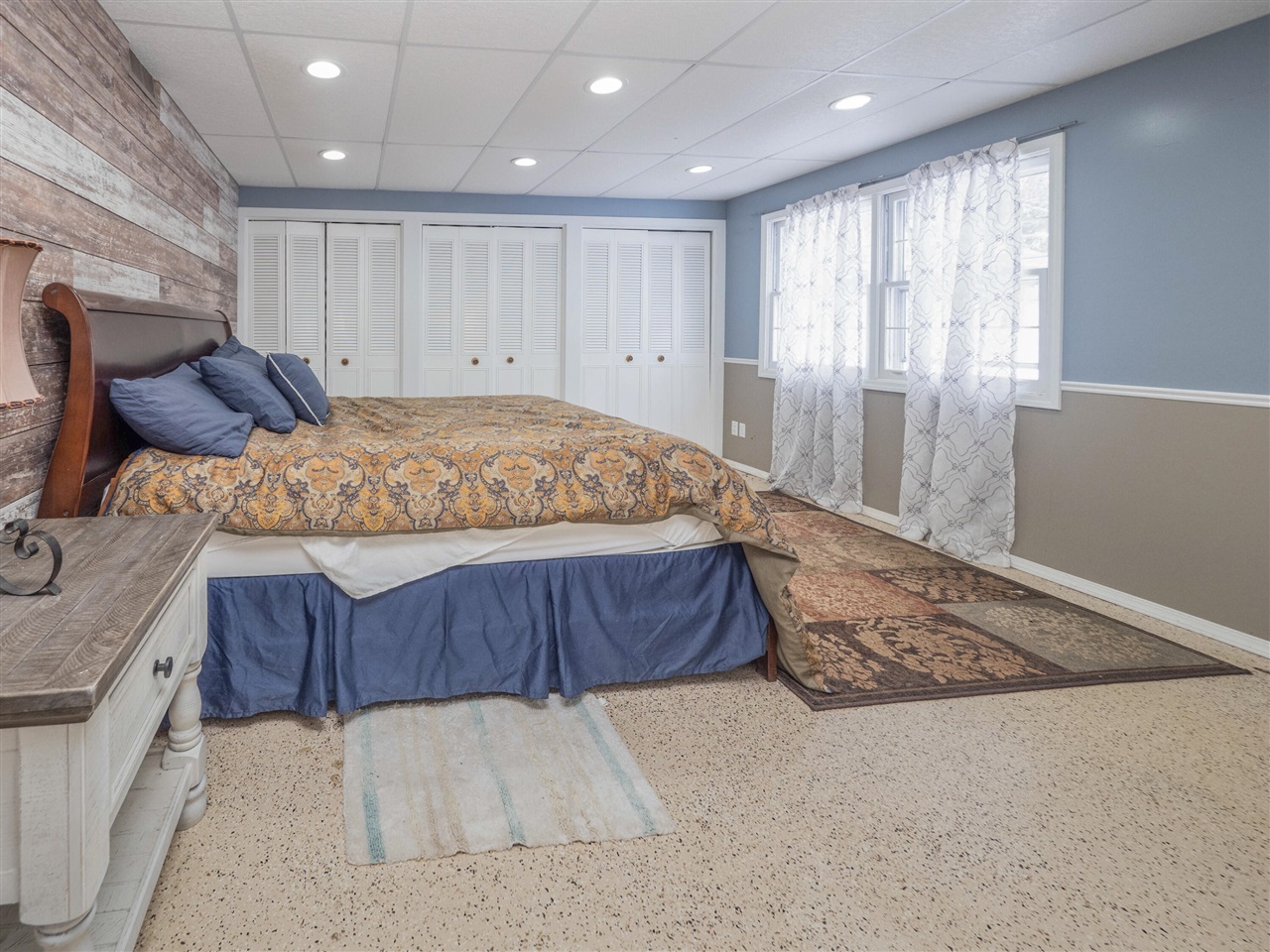 2134 Sycamore Lane, Kalamazoo, MI, 49008-2032