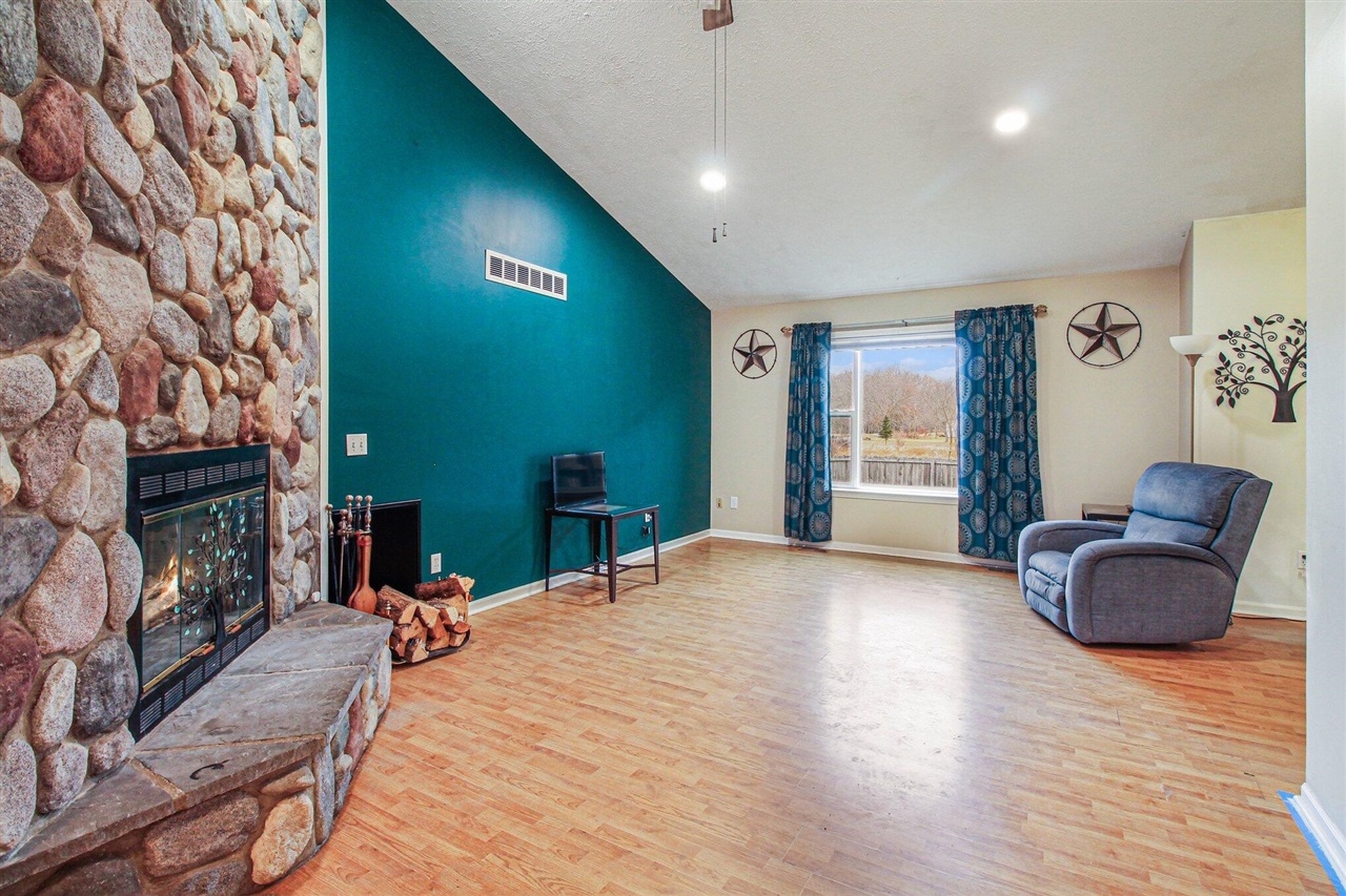 Homes for sale in Fowlerville, MI | 10790 Cedar River Estates Dr, Fowlerville, MI 48836 | MLS# 70515247