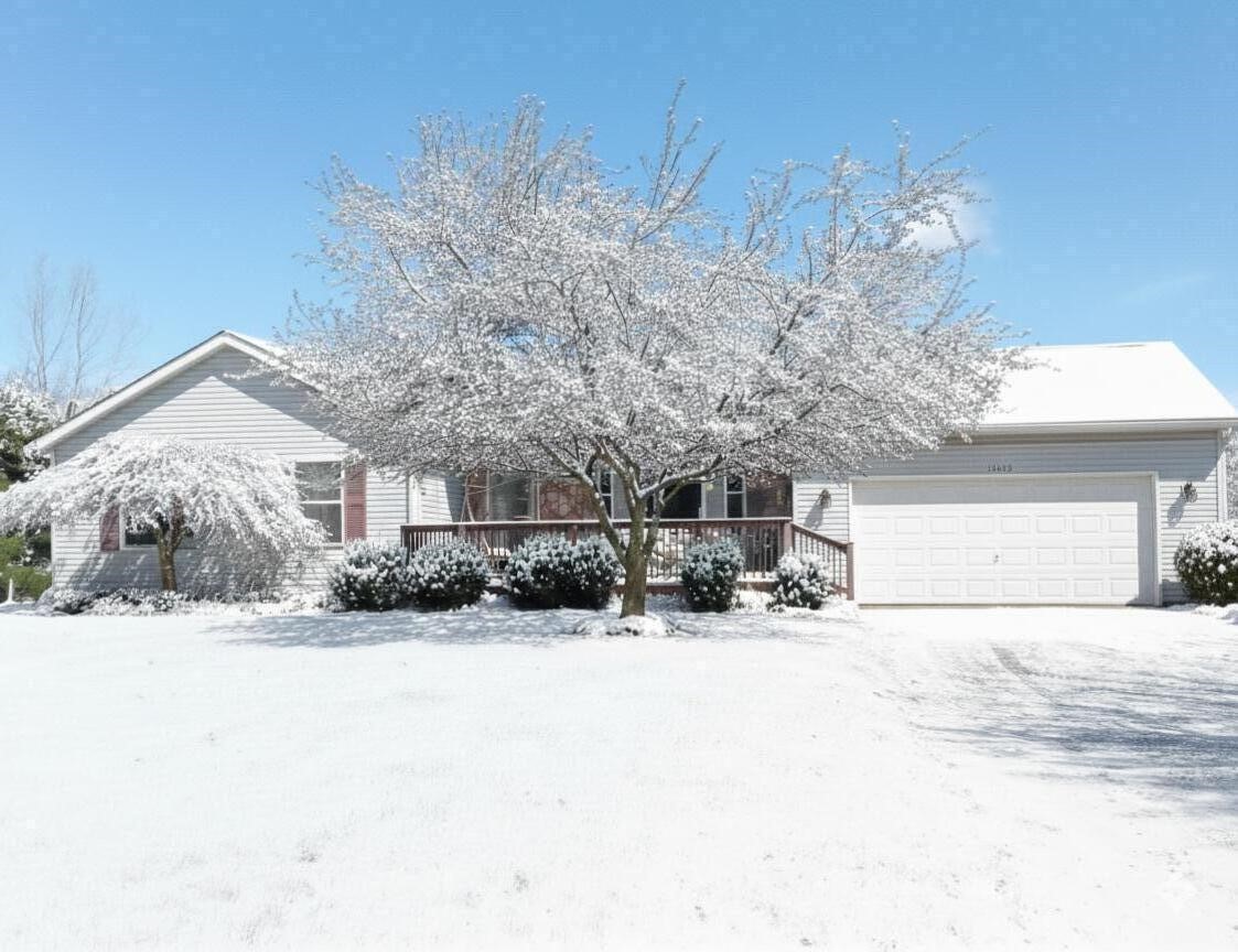 Homes for sale in Fowlerville, MI | 10790 Cedar River Estates Dr, Fowlerville, MI 48836 | MLS# 70515247