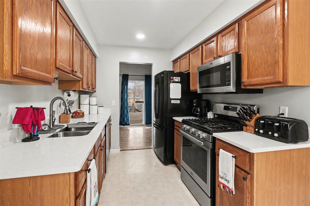 Homes for sale in Fowlerville, MI | 10790 Cedar River Estates Dr, Fowlerville, MI 48836 | MLS# 70515247