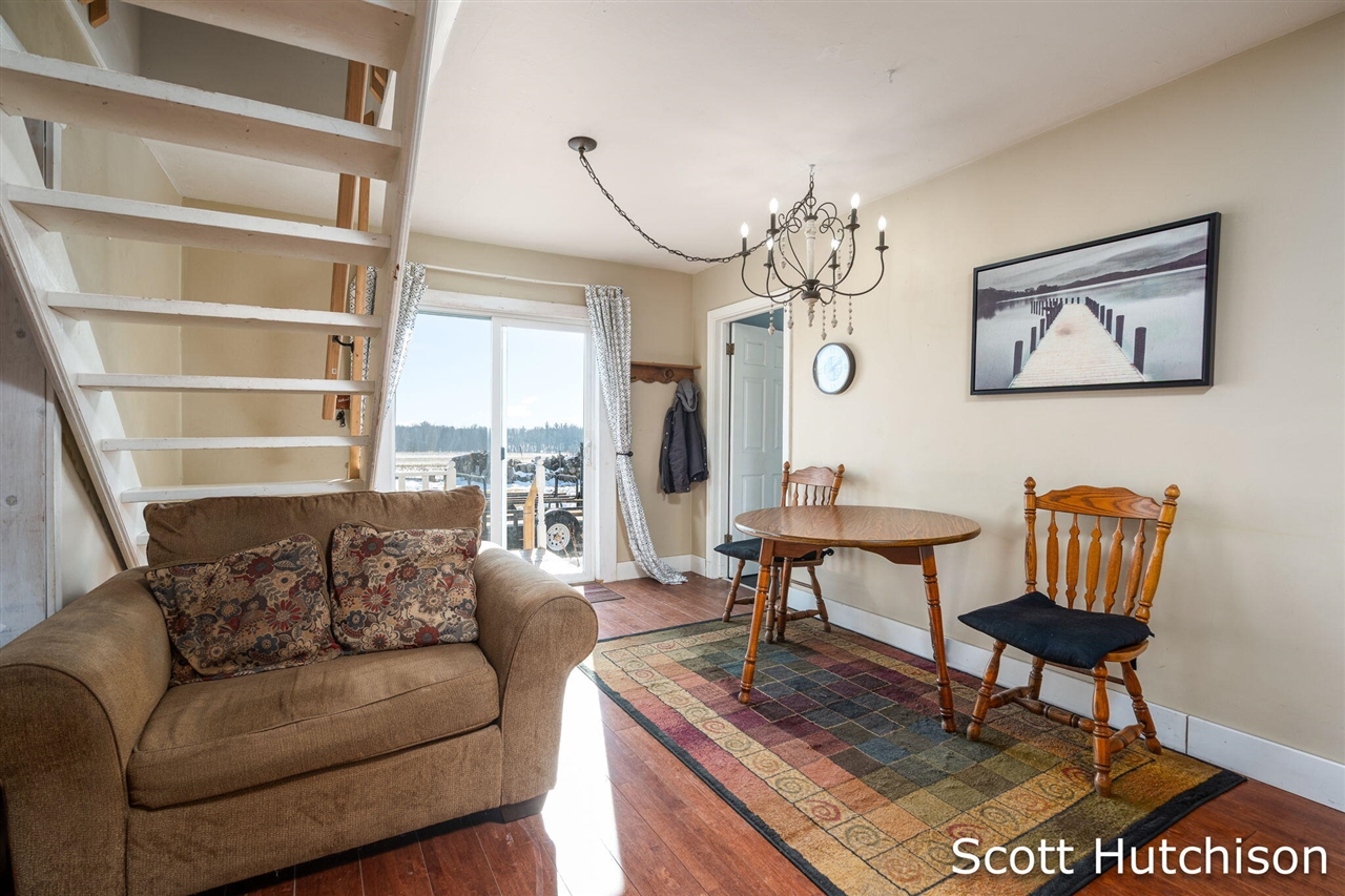 1300 E Coral Road, Edmore, MI, 48829-8319