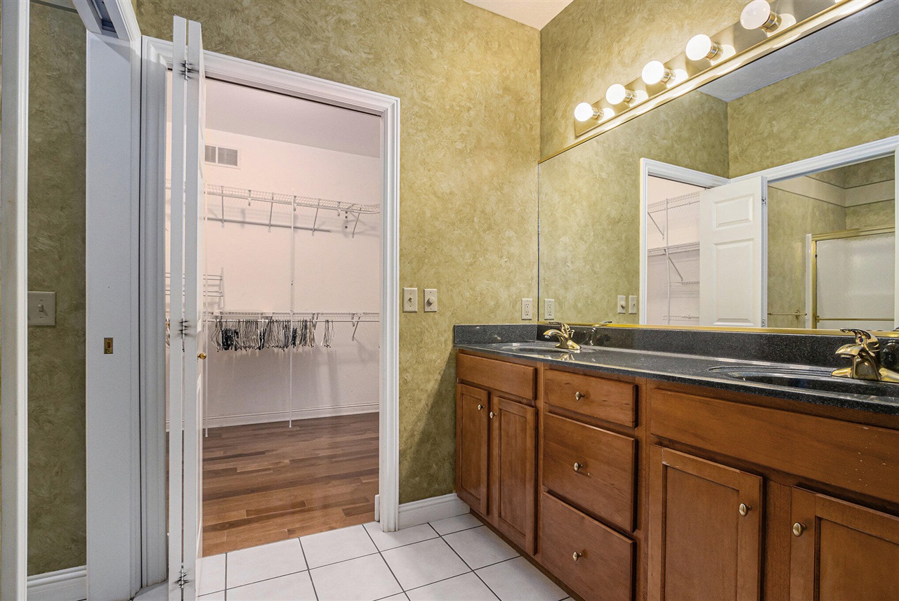 2669 Hunters Bluff, Kalamazoo, MI, 49048-6170