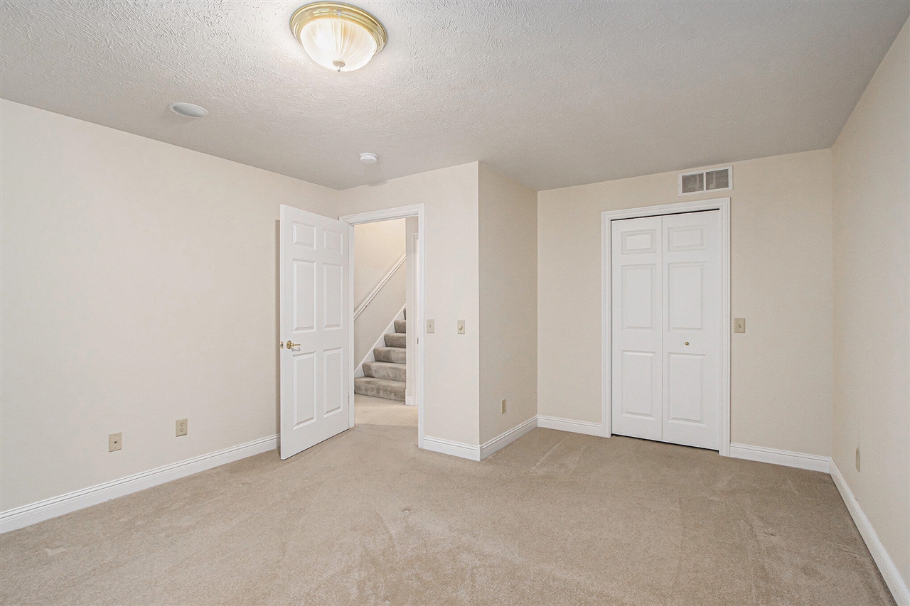 2669 Hunters Bluff, Kalamazoo, MI, 49048-6170