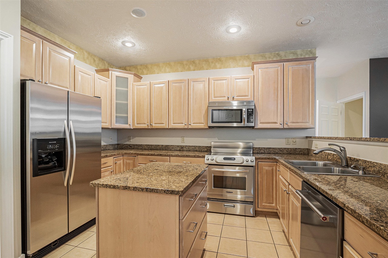 2669 Hunters Bluff, Kalamazoo, MI, 49048-6170