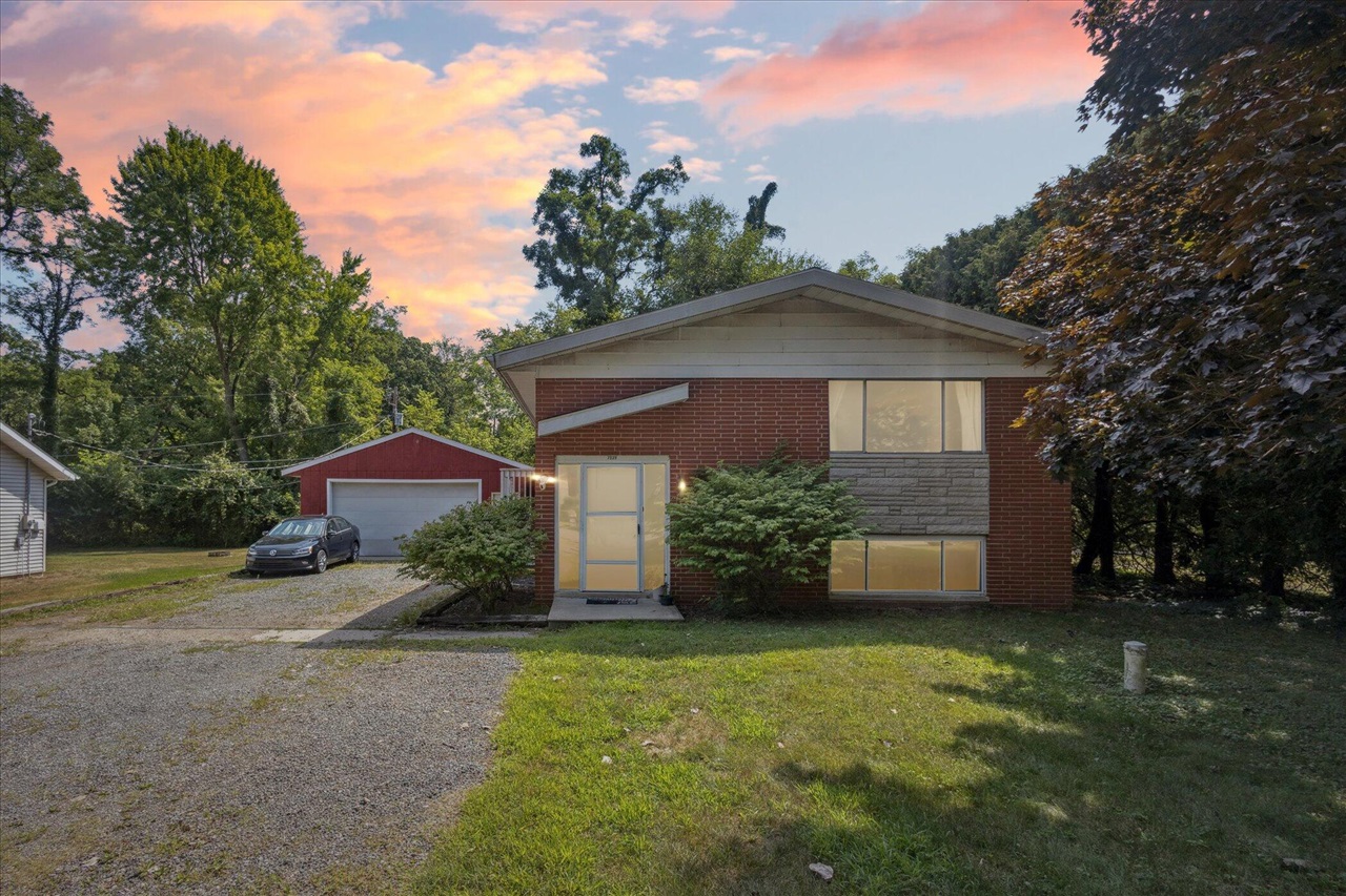 7039 Curtis Drive, Coloma, MI, 49038-9521