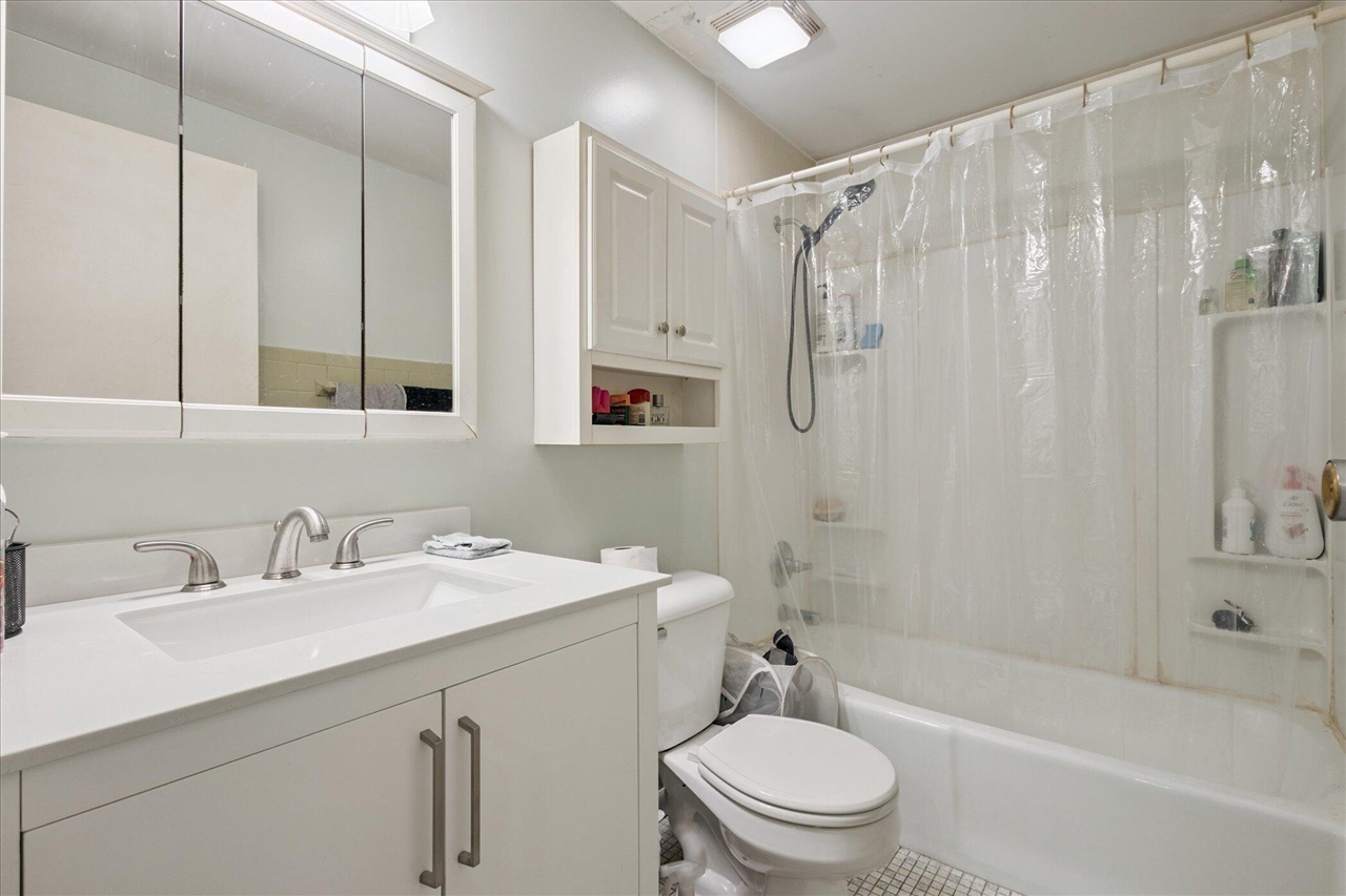 7039 Curtis Drive, Coloma, MI, 49038-9521