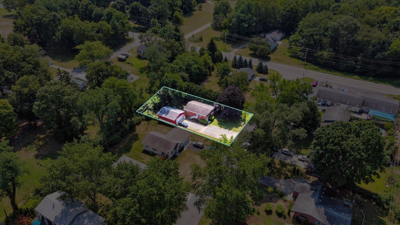 7039 Curtis Drive, Coloma, MI, 49038-9521