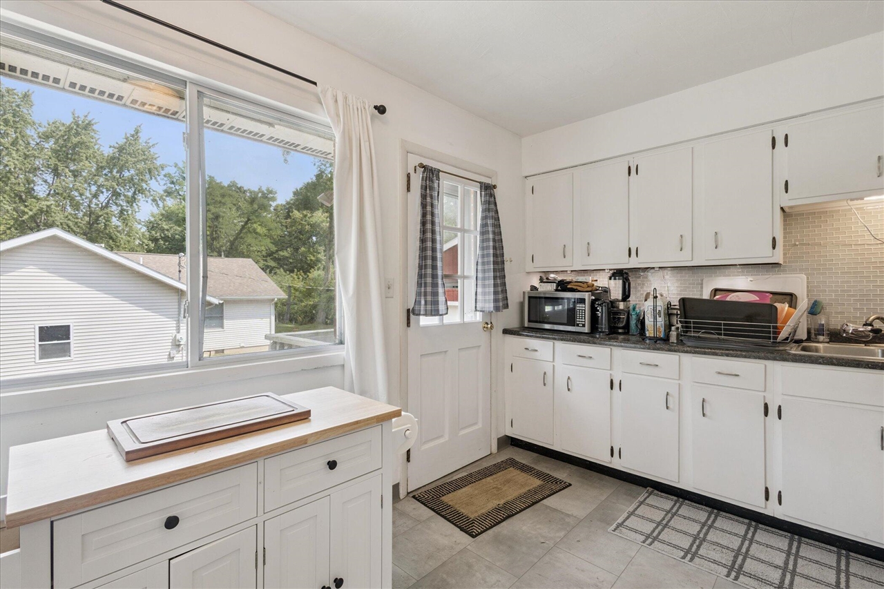 7039 Curtis Drive, Coloma, MI, 49038-9521