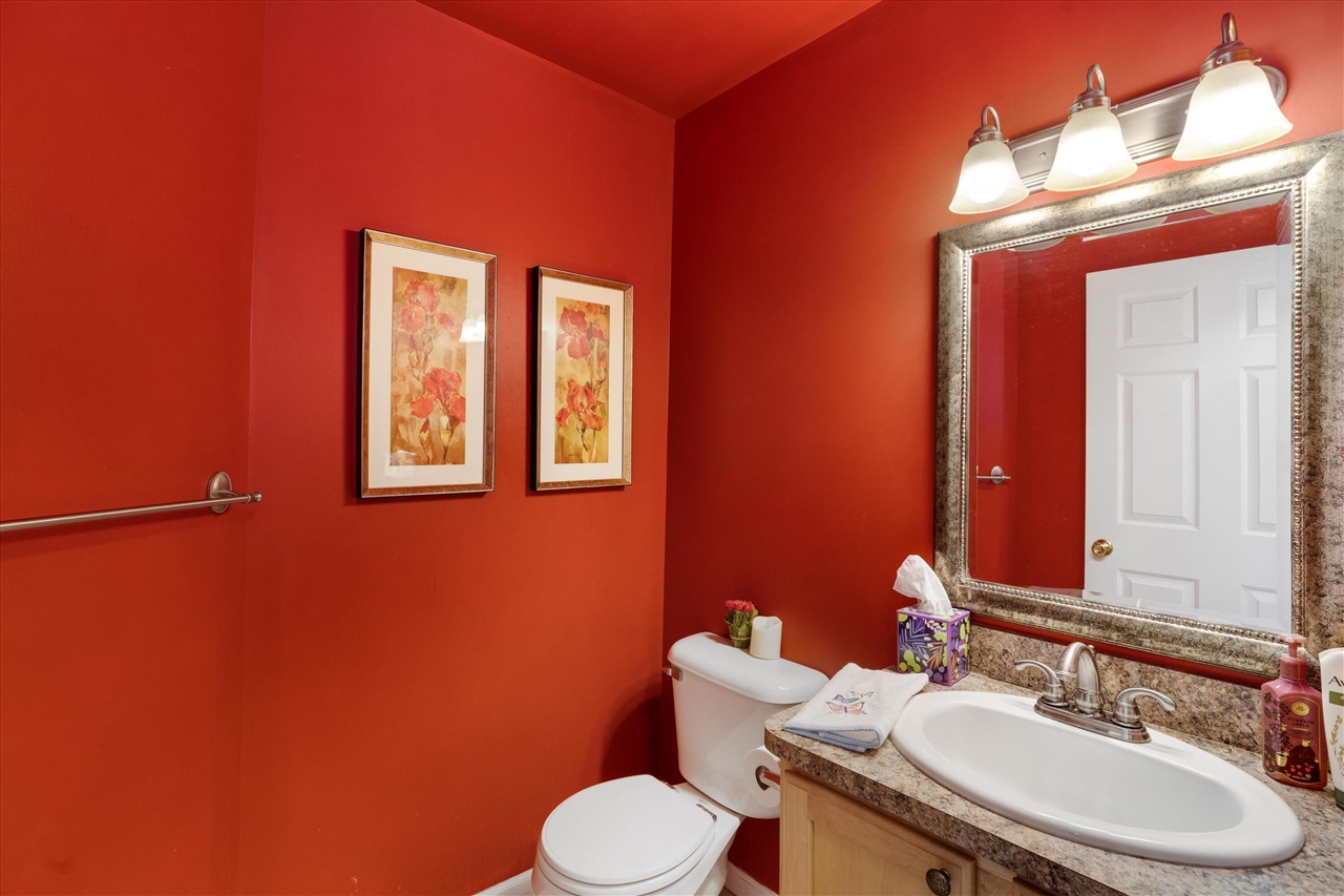 2255 Crystal Crossing Drive, Howell, MI, 48843-7004