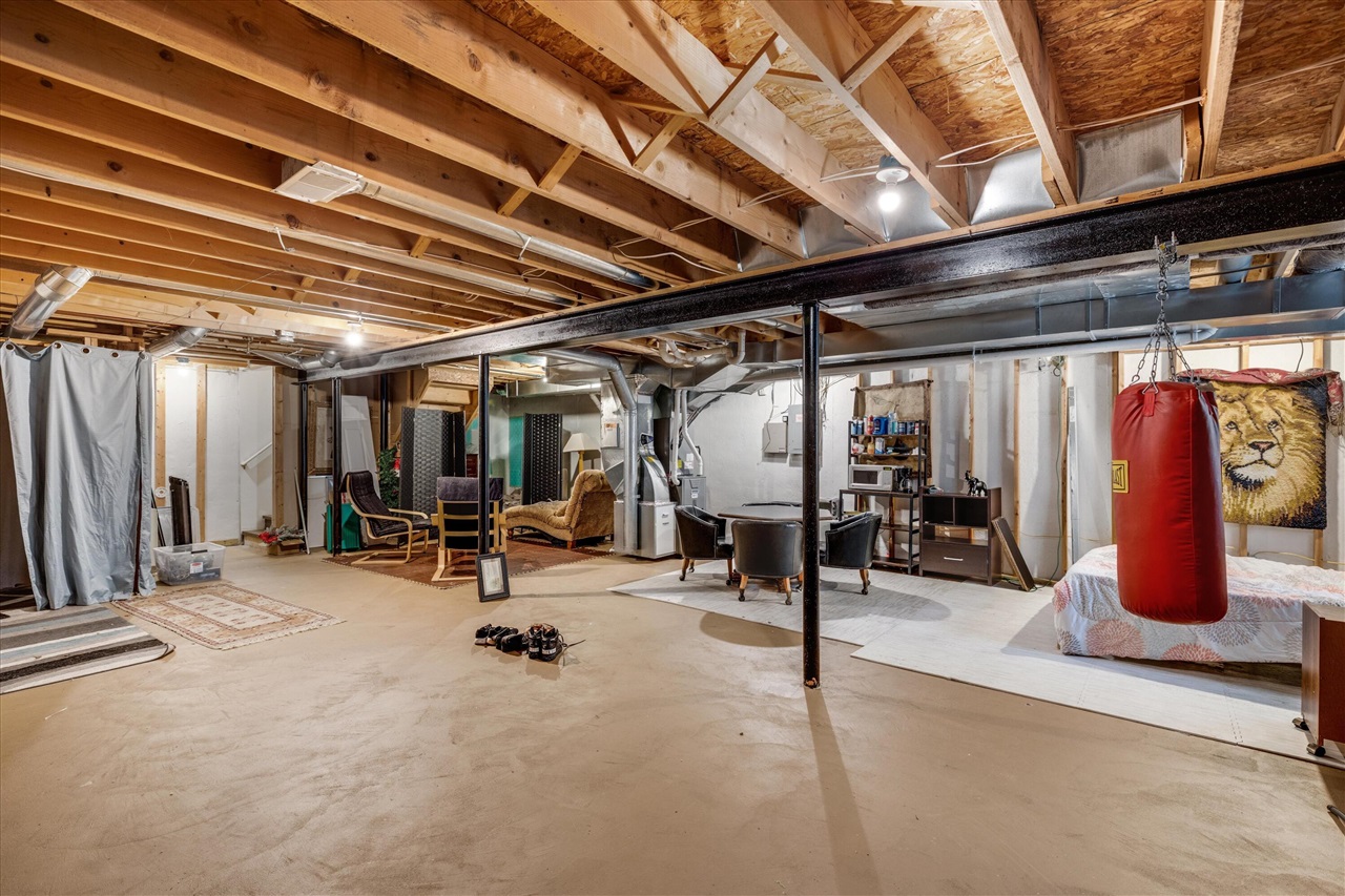 2255 Crystal Crossing Drive, Howell, MI, 48843-7004