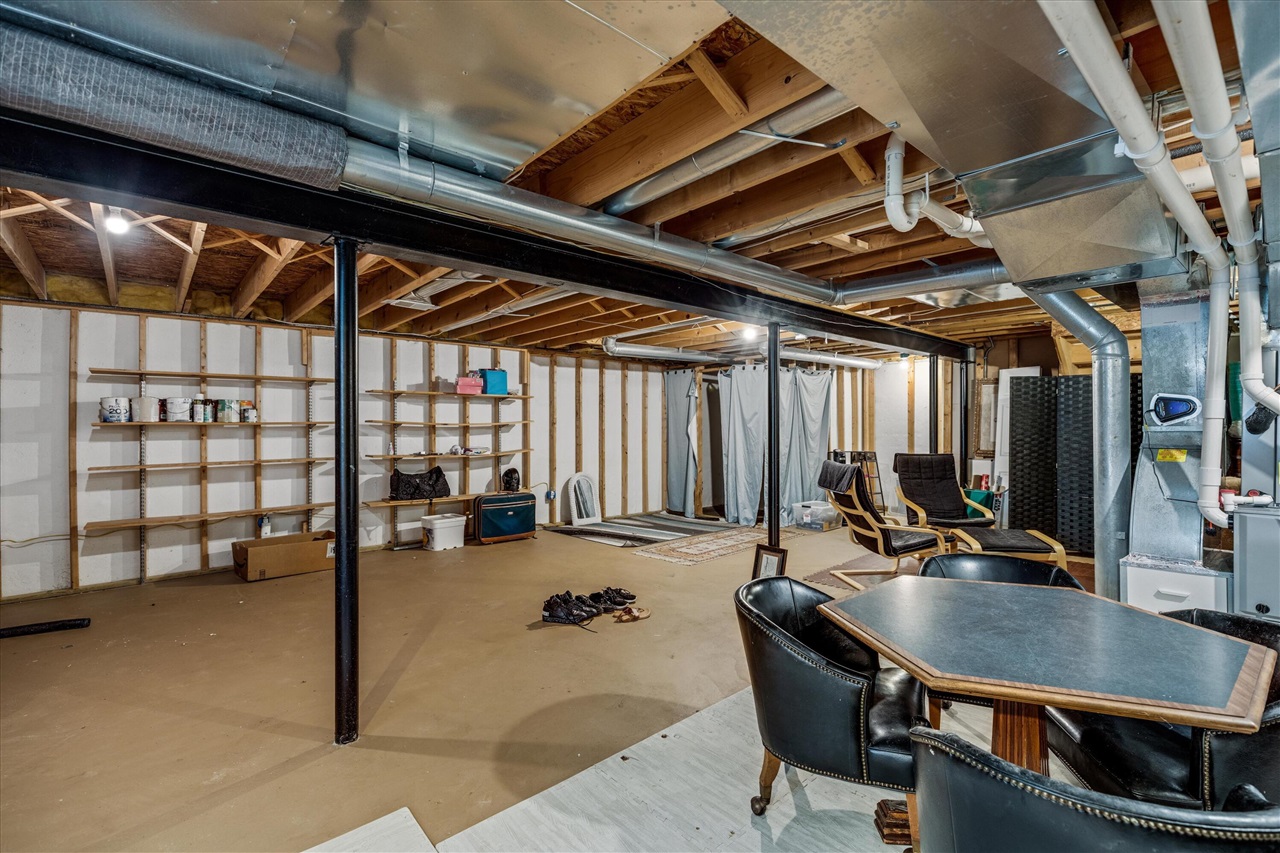 2255 Crystal Crossing Drive, Howell, MI, 48843-7004