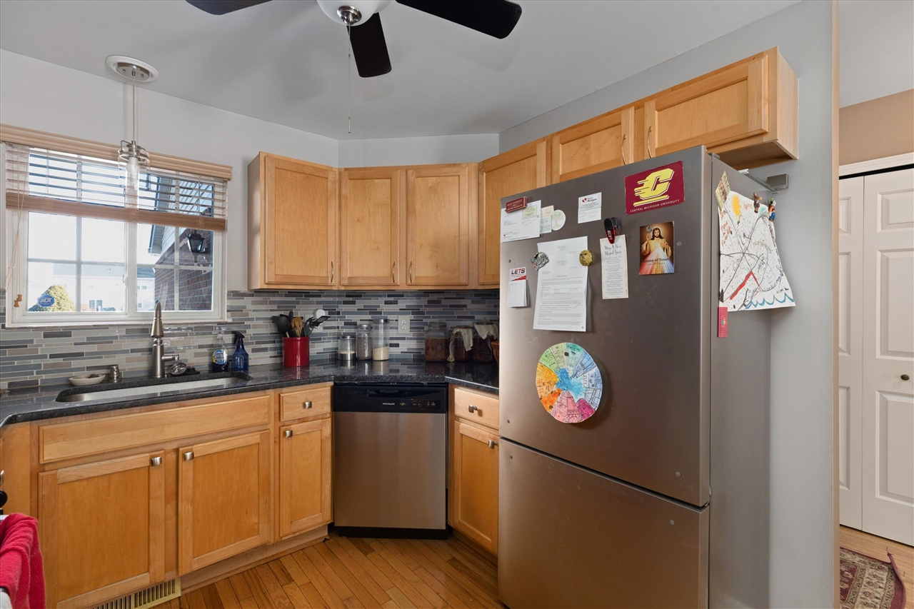 2255 Crystal Crossing Drive, Howell, MI, 48843-7004