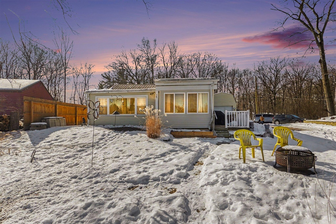 761 S Coolidge Drive, Six Lakes, MI, 48886-9702