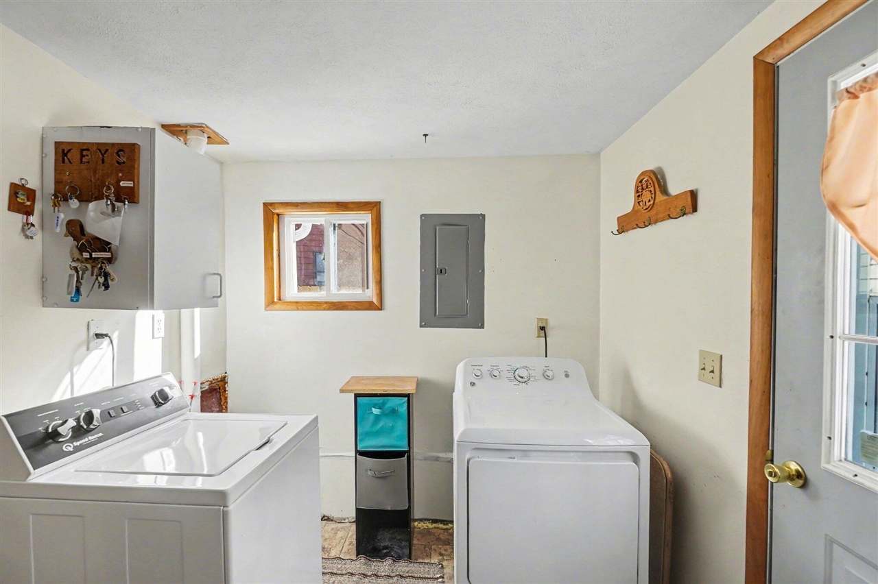 761 S Coolidge Drive, Six Lakes, MI, 48886-9702