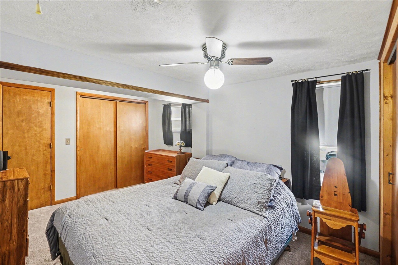 761 S Coolidge Drive, Six Lakes, MI, 48886-9702