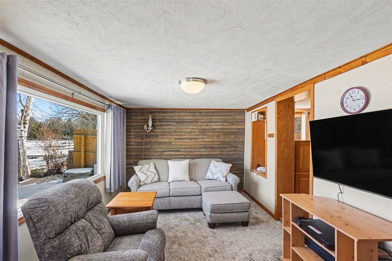 761 S Coolidge Drive, Six Lakes, MI, 48886-9702