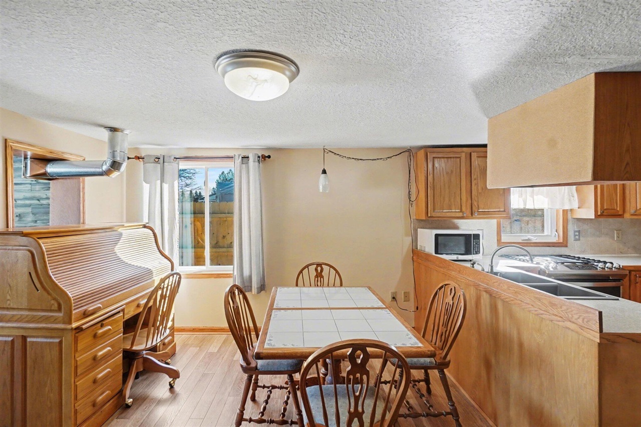 761 S Coolidge Drive, Six Lakes, MI, 48886-9702