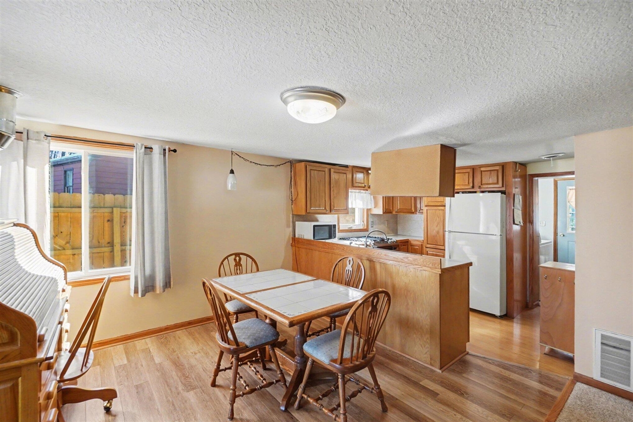 761 S Coolidge Drive, Six Lakes, MI, 48886-9702