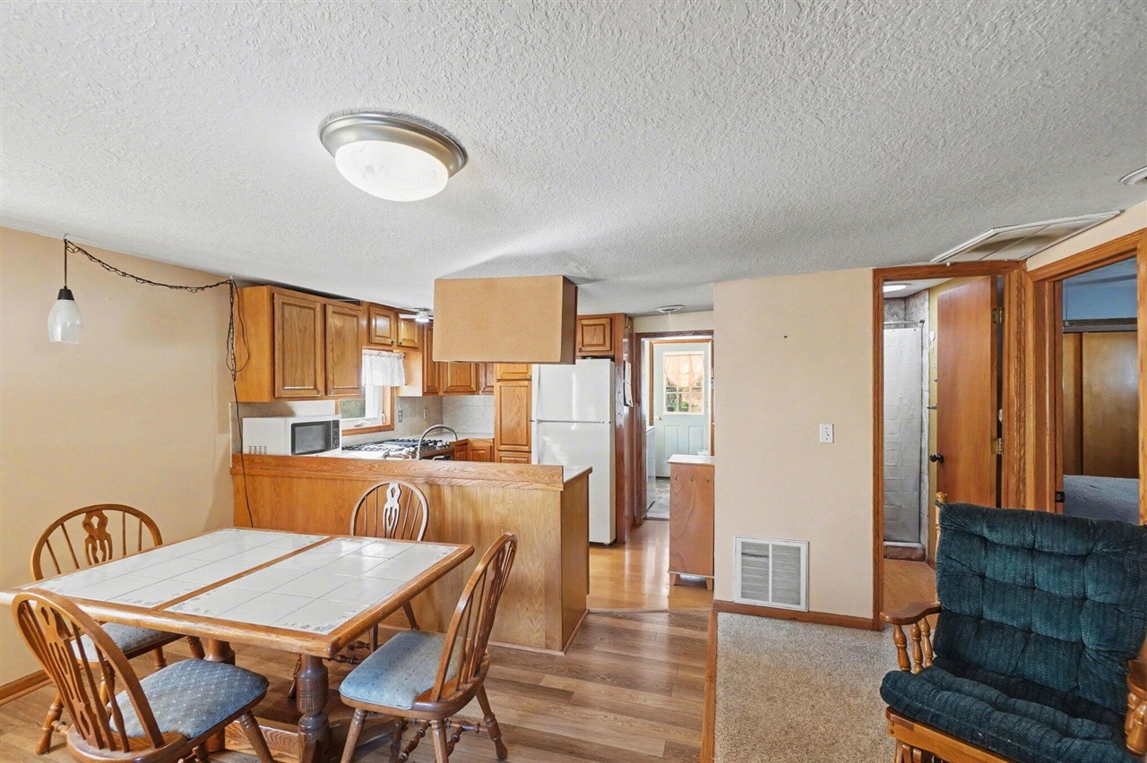 761 S Coolidge Drive, Six Lakes, MI, 48886-9702