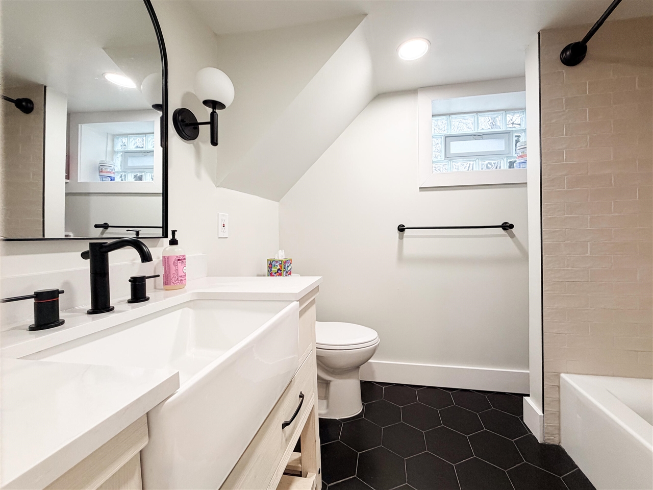 Royal Oak, MI, 48067-2225