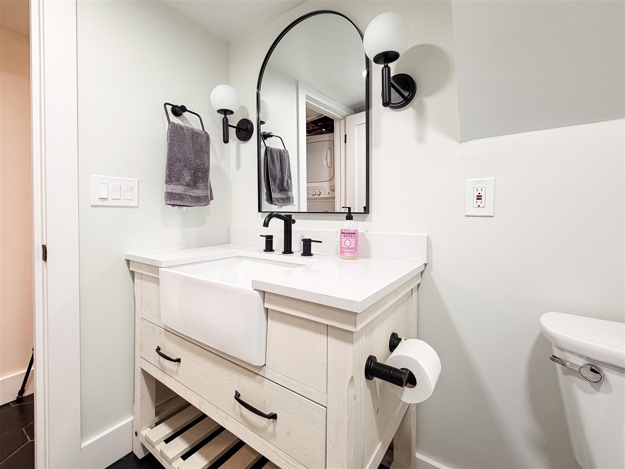 Royal Oak, MI, 48067-2225