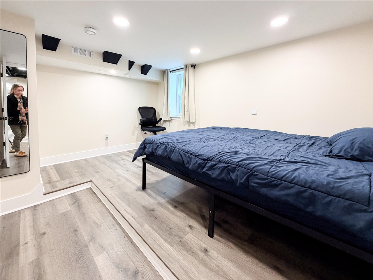 Royal Oak, MI, 48067-2225