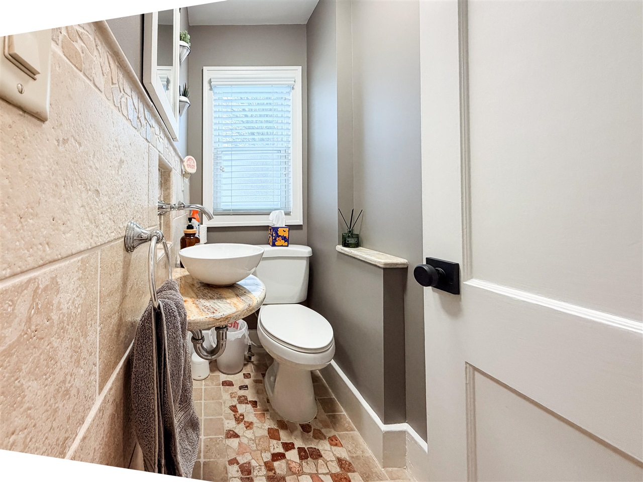 Royal Oak, MI, 48067-2225