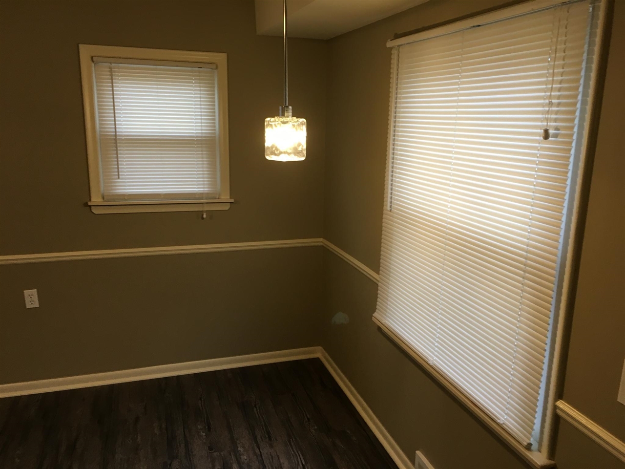 18705 Delaware Avenue, Redford, MI, 48240-1976