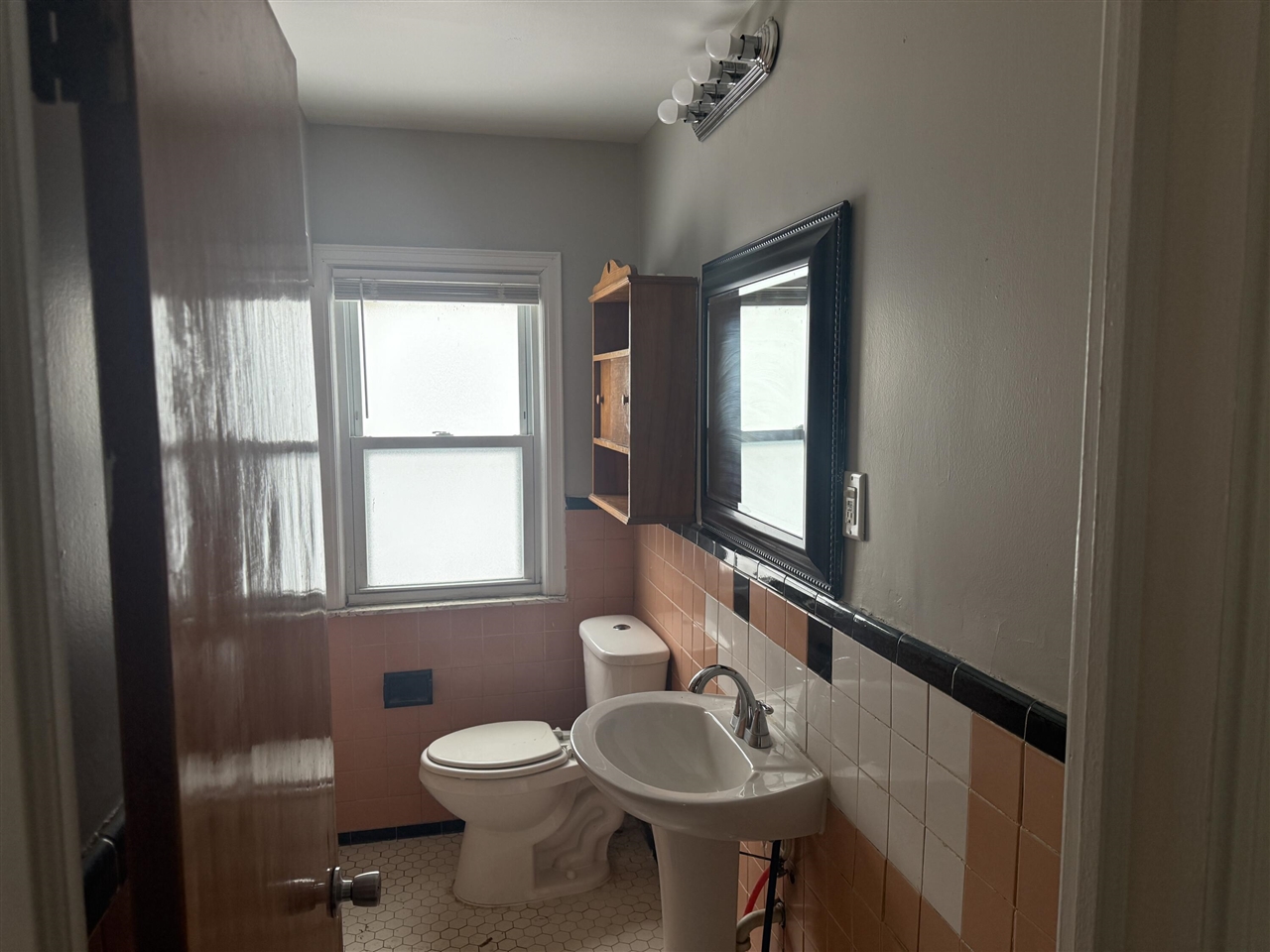 21004 Syracuse Avenue photo 12