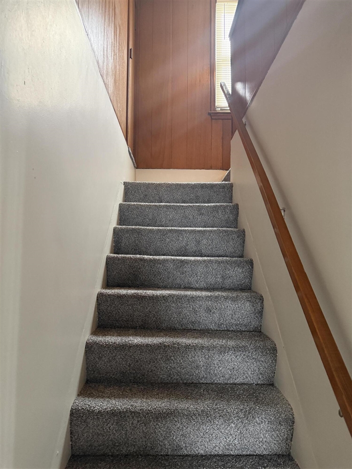 21004 Syracuse Avenue photo 15