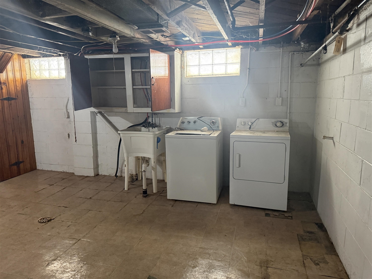 21004 Syracuse Avenue photo 22