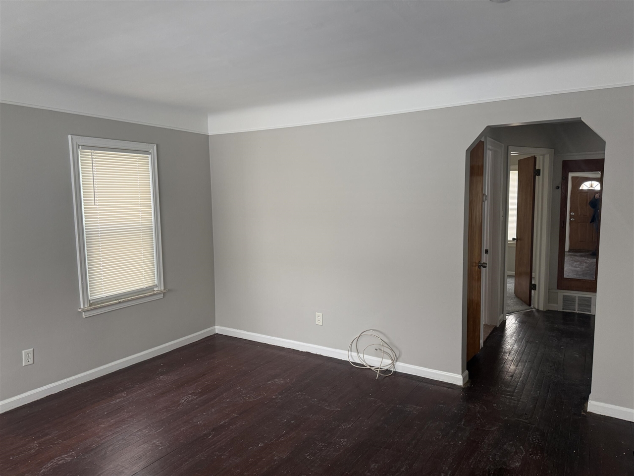 21004 Syracuse Avenue photo 4